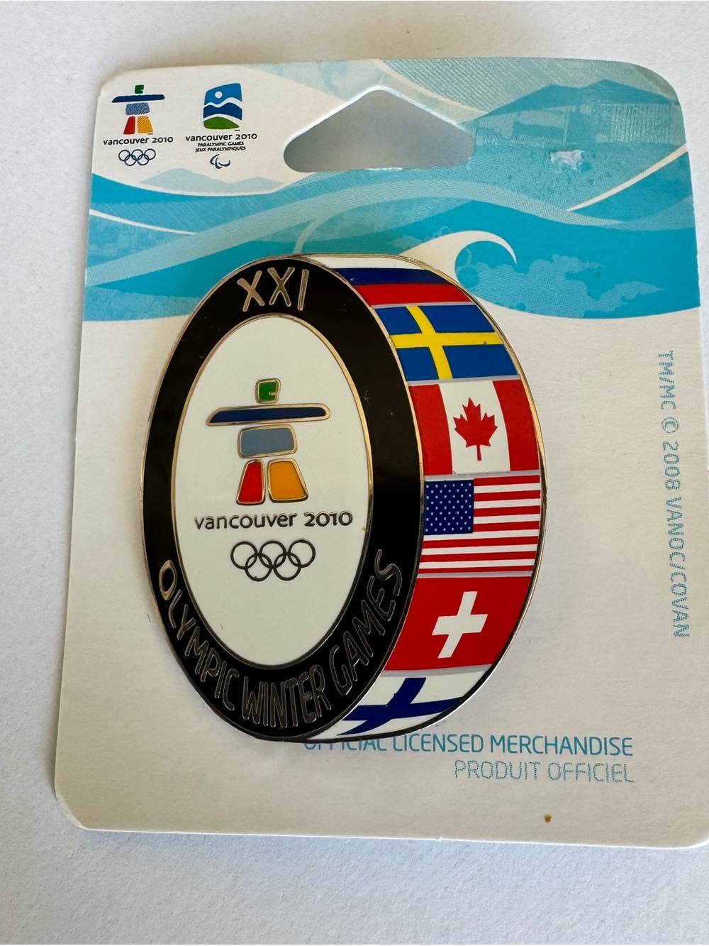 2010 Vancouver Winter Olympics Pin Country Flag Puck